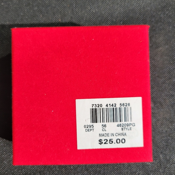 Macy's Holiday Lane Brooch Set ~ NIB ~ Christmas Tree Bow Candy Cane ~ Cute! - Picture 5 of 14